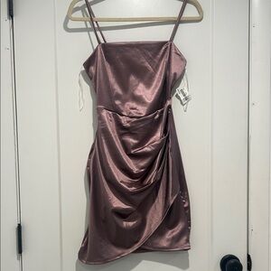 Chic Satin Mini Dress in Mauve
